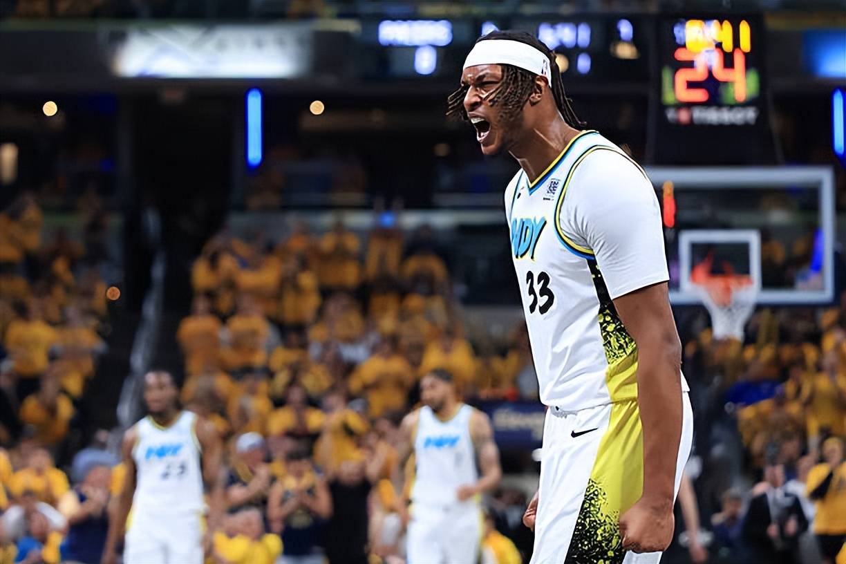 包含里程碑夜密尔沃基雄鹿篮板制胜;葡超清晨刷纪录;信心回归;球队文化再被提及的词条 包含里程碑夜密尔沃基雄鹿篮板制胜;葡超清晨刷纪录;信心回归;球队文化再被提及的词条